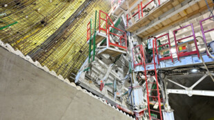 OSTROJ dodal bednění s pohybem ve sklonu 30° pro eskalátorový tunel metra D v Praze