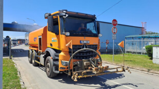 Ostrava bojuje s tropy: do ulic vyrazily vozy s vodní mlhou