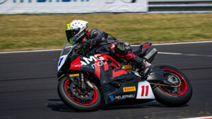 SP race project míří do Katedrály rychlosti. Český motocyklový tým chce v Assenu bojovat o TOP 10