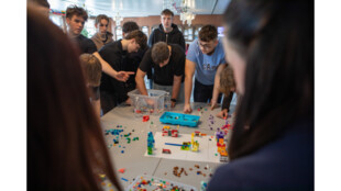 Středoškoláci mění své nápady v reálné projekty. Program karvinské fakulty vyvrcholí soutěží